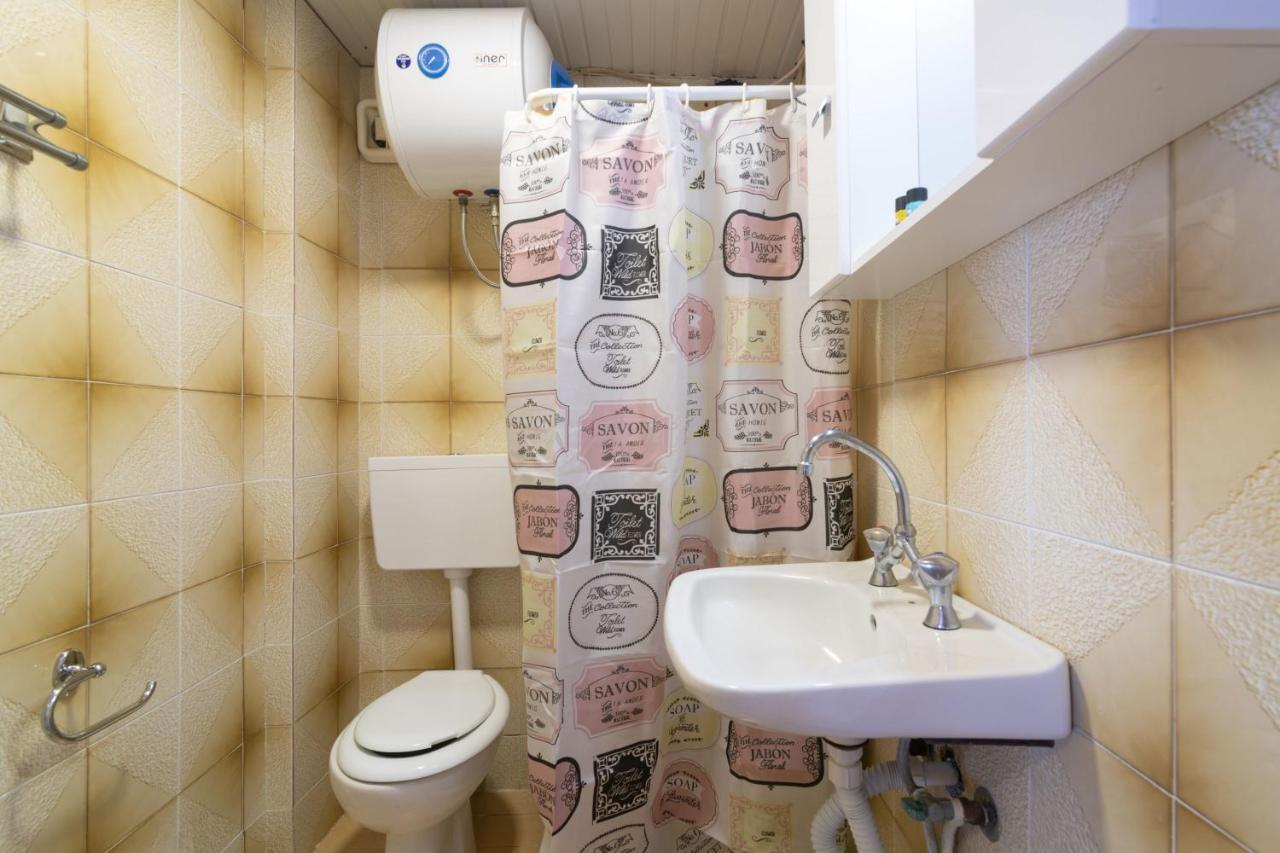 Agnadi Sea View Apartments Alikanász Kültér fotó